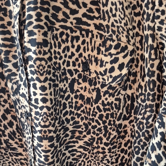 Leopard Print Button Down Blouse - Picture 6 of 9